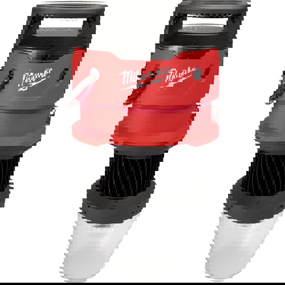 Temporary String Lights; Guard Material: Plastic ; Maximum Watt Per Socket: 130 ; Lumens: 15000 ; Battery Operated: Yes ; Number Of Batteries: 0 ; Cord Color: Silver